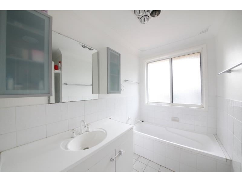 11 TREBIANO PLACE, Eagle Vale NSW 2558