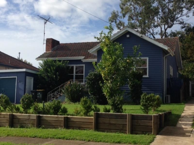 28 Bocking Avenue, Bradbury NSW 2560