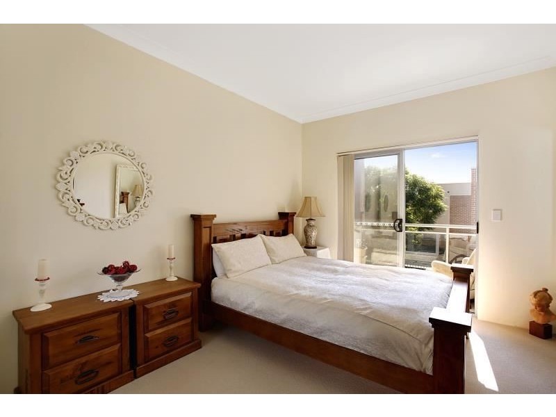 19/7-9 KING STREET, Campbelltown NSW 2560