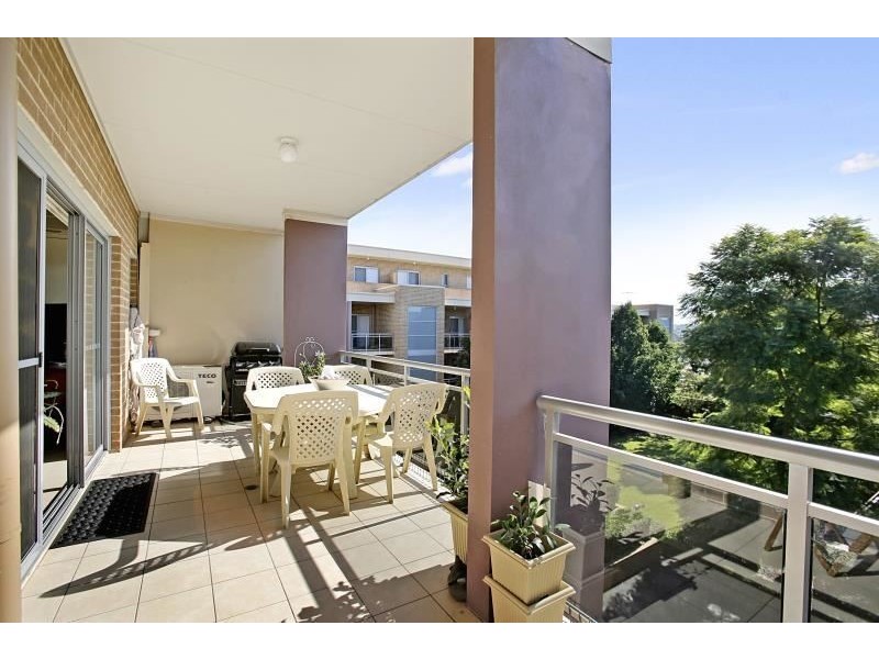 19/7-9 KING STREET, Campbelltown NSW 2560