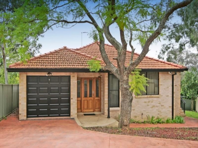 32A HILLTOP CRESCENT, Campbelltown NSW 2560