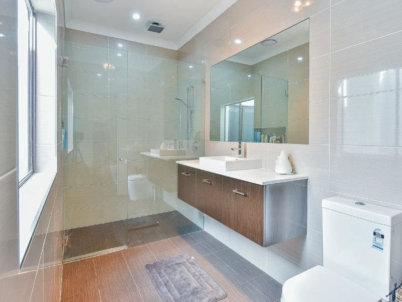 246 St Johns Rd Bradbury, Bradbury NSW 2560