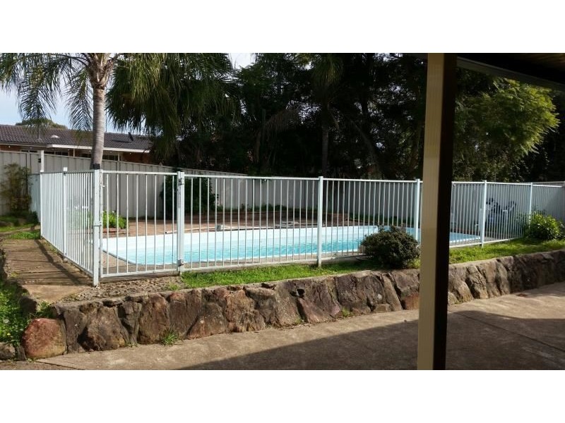 7 GREENOAKS AVENUE, Bradbury NSW 2560