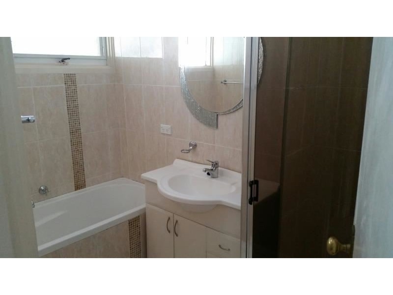 7 GREENOAKS AVENUE, Bradbury NSW 2560