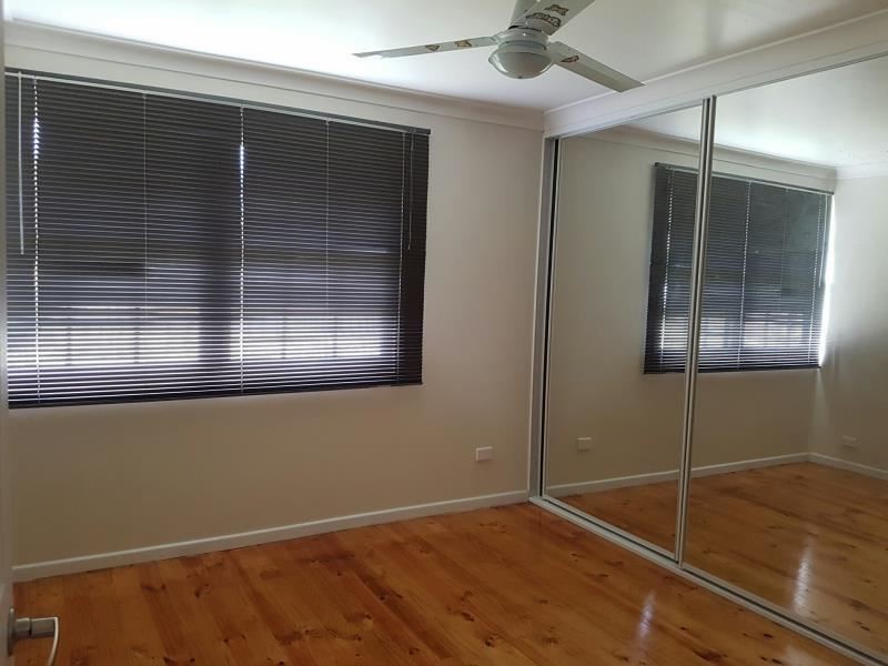 52 Carrington Circuit, Leumeah NSW 2560