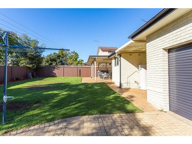 8 Endeavour Street, Ruse NSW 2560