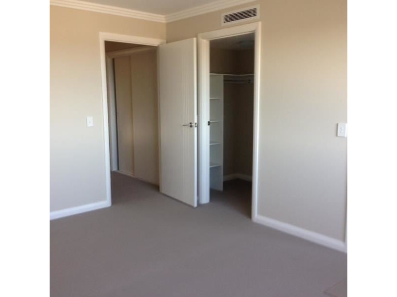 68 ARTHUR ALLEN DRIVE, Edmondson Park NSW 2174