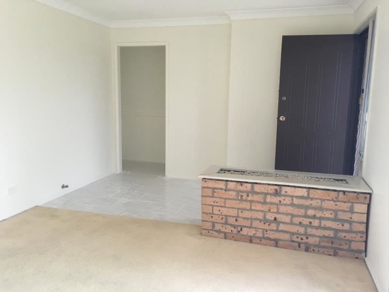 3 Donalbain Circuit, Rosemeadow NSW 2560