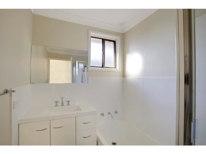 51 Demetrius Road, Rosemeadow NSW 2560