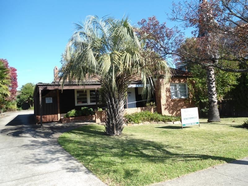 39 Chamberlain Street, Campbelltown NSW 2560