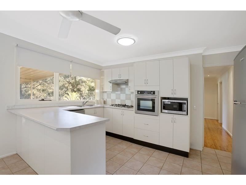 24 Greenoaks Avenue, Bradbury NSW 2560