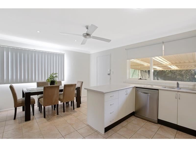 24 Greenoaks Avenue, Bradbury NSW 2560