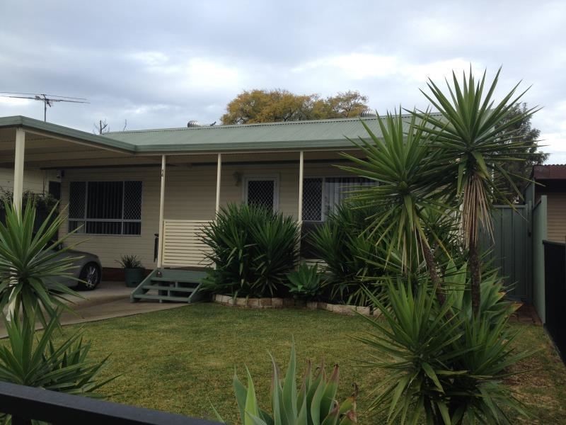 14 Phyllis Street, Minto NSW 2566