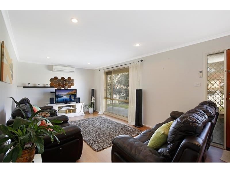 322 COPPERFIELD DRIVE, Rosemeadow NSW 2560