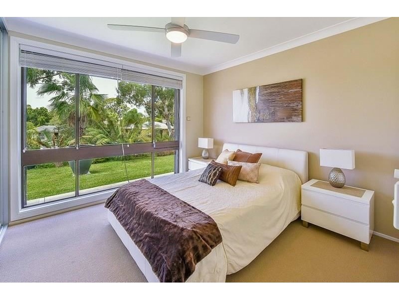 16 Edinburgh Crescent, St Andrews NSW 2566