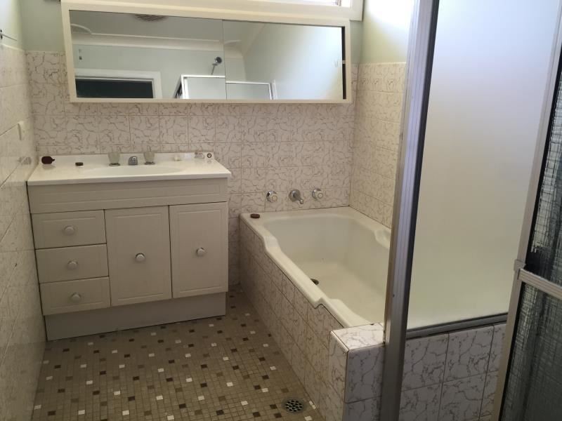 24 Raymond Avenue, Campbelltown NSW 2560