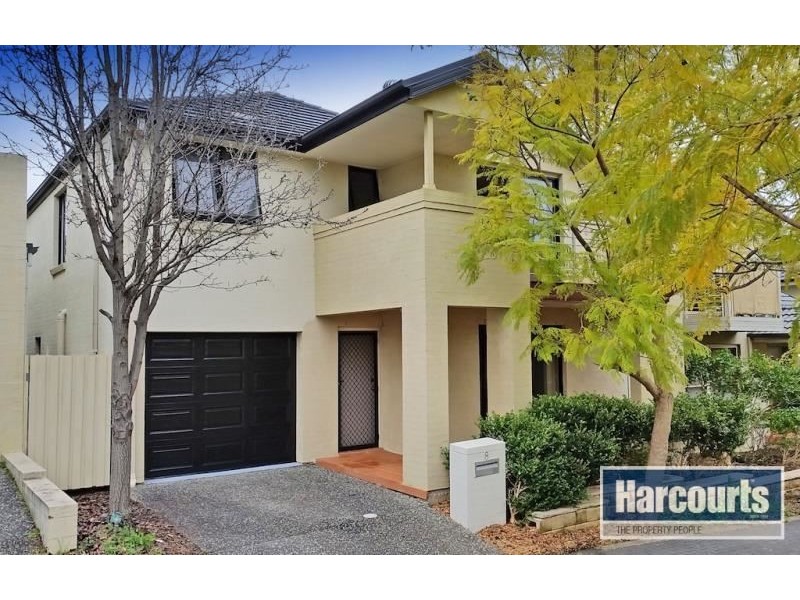 8 Greenwich Walk, Campbelltown NSW 2560