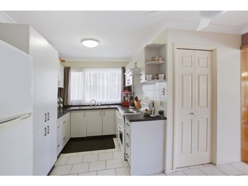 15 Manooka Crescent, Bradbury NSW 2560