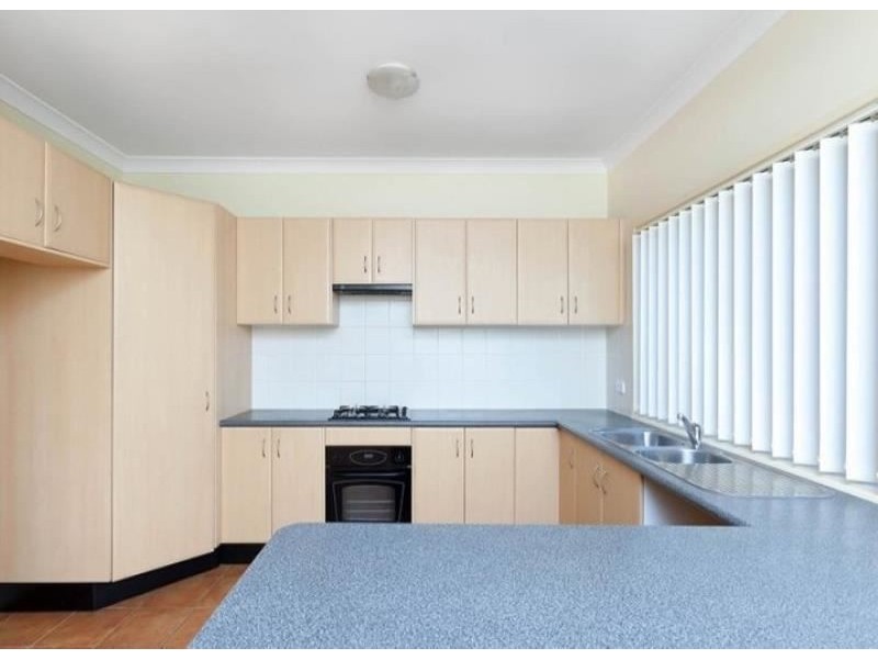 27A FULLERTON CIRCUIT, St Helens Park NSW 2560