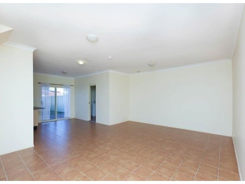 27A FULLERTON CIRCUIT, St Helens Park NSW 2560