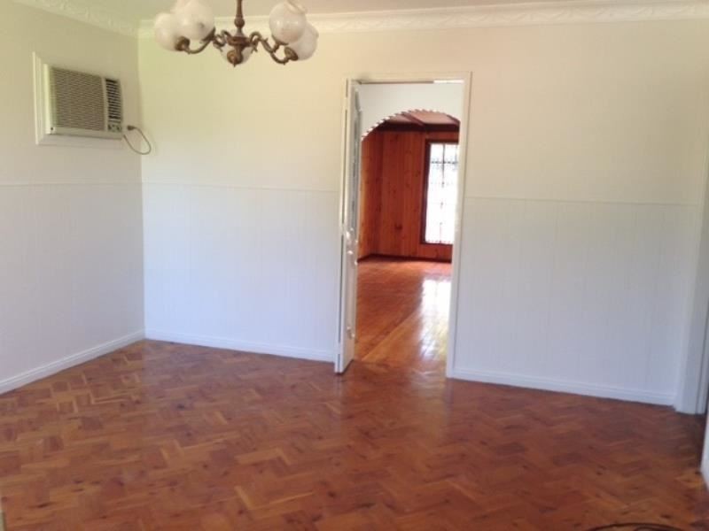 35 Middleton Road, Leumeah NSW 2560
