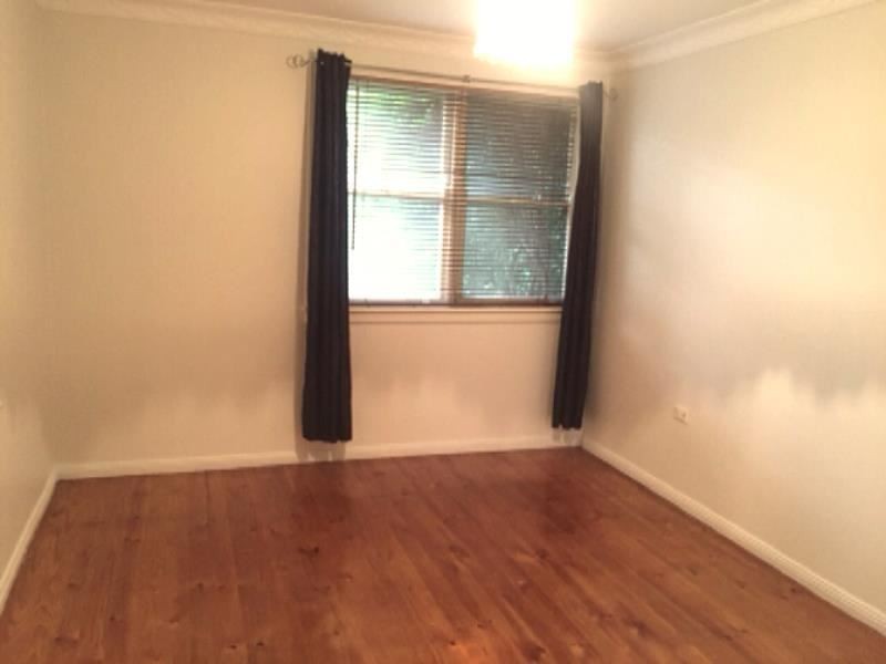 35 Middleton Road, Leumeah NSW 2560