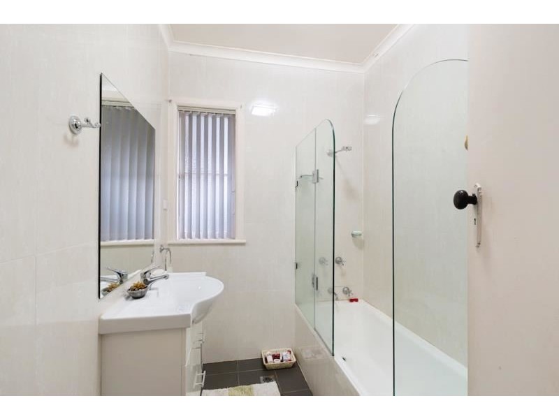 24 CHAMBERLAIN STREET, Campbelltown NSW 2560