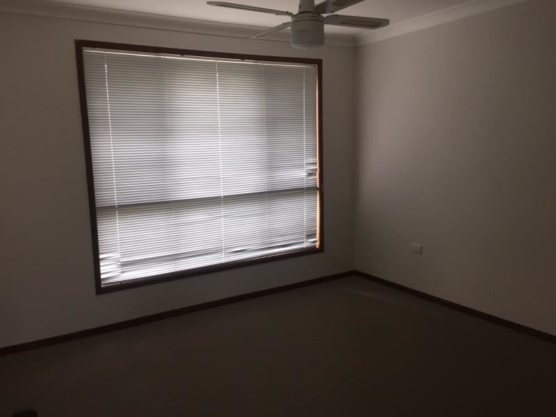 25 Canidius Street, Rosemeadow NSW 2560