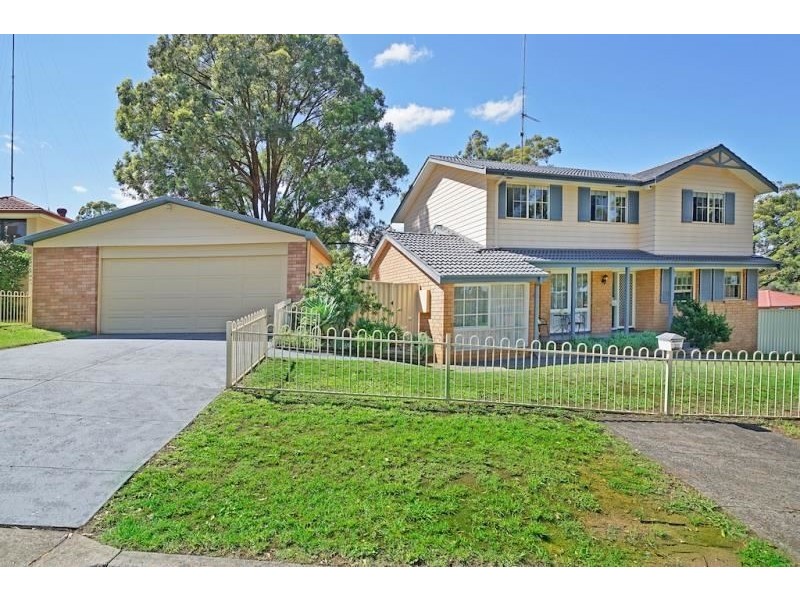 28 TANDARA AVENUE, Bradbury NSW 2560