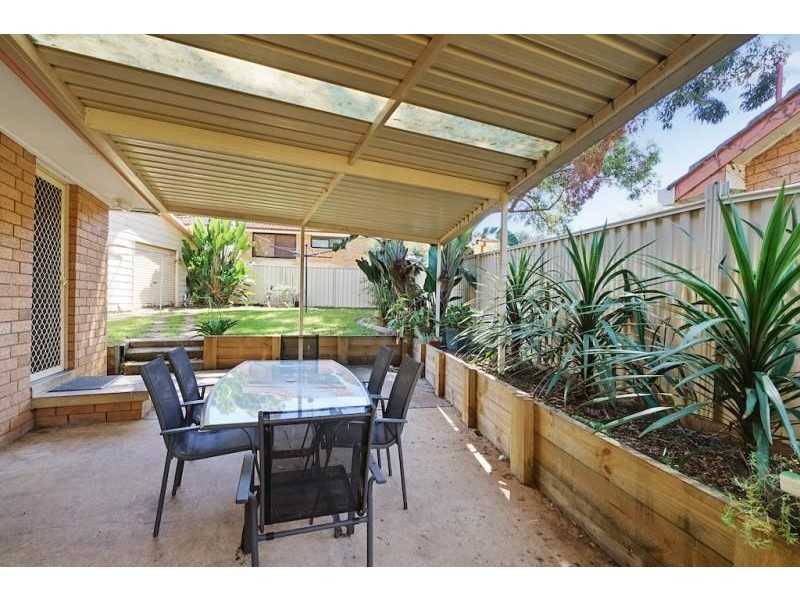 28 TANDARA AVENUE, Bradbury NSW 2560