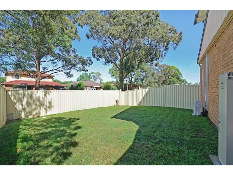 28 TANDARA AVENUE, Bradbury NSW 2560