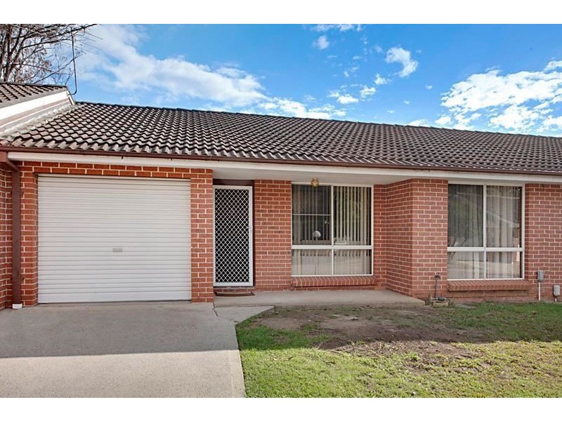 2/6-8 Second Avenue, Macquarie Fields NSW 2564