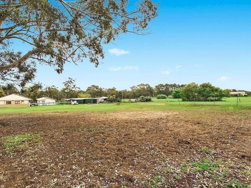 1 TABER STREET, Menangle Park NSW 2563