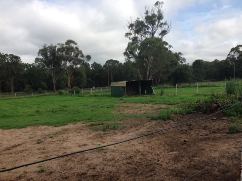 1 TABER STREET, Menangle Park NSW 2563