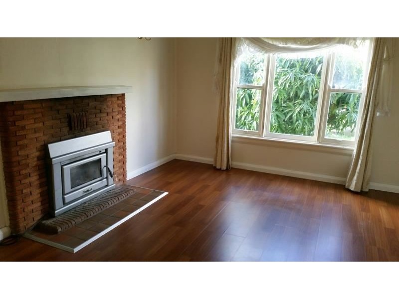 75 Lithgow Street, Campbelltown NSW 2560