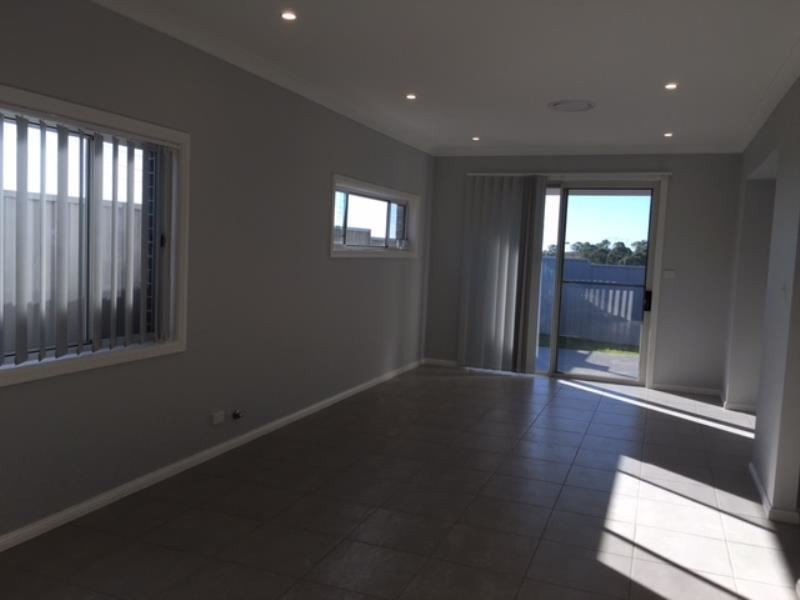 9 Junee Street, Gregory Hills NSW 2557