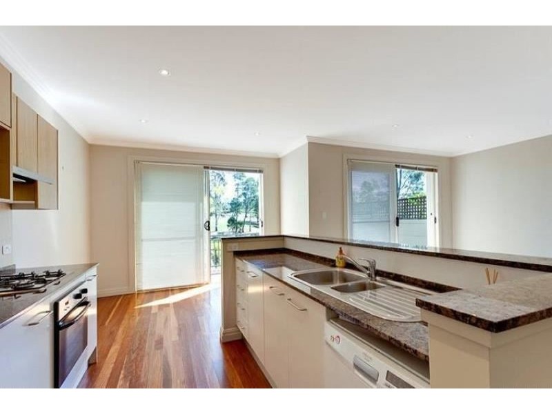 17 Jane Jarvis Way, Macquarie Links NSW 2565