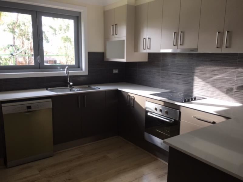 1 CLAUDIUS PLACE, Rosemeadow NSW 2560