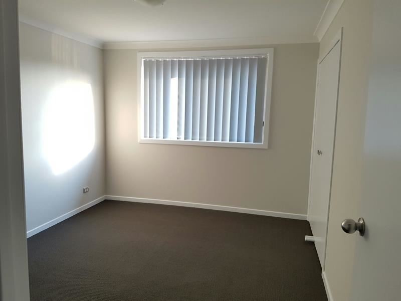 8B Vaucluse Place, Glen Alpine NSW 2560