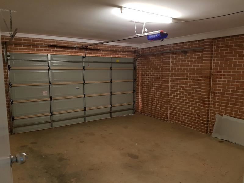 8B Vaucluse Place, Glen Alpine NSW 2560