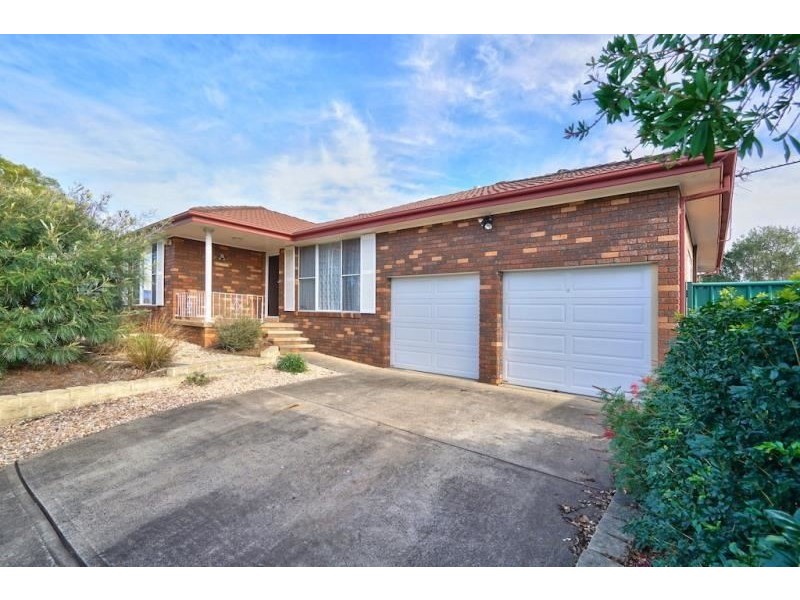 13 Anembo Street, Bradbury NSW 2560