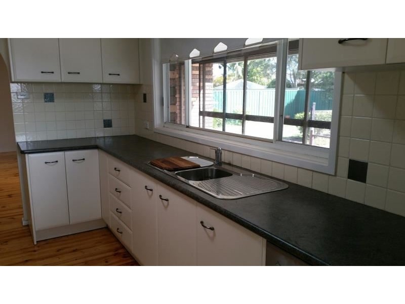 13 Anembo Street, Bradbury NSW 2560