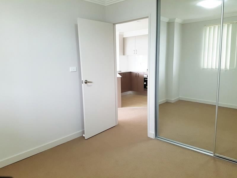 19/54 Santana Road, Campbelltown NSW 2560