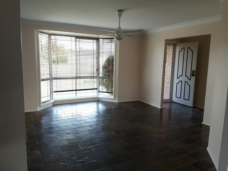 49 ROBSON CRESCENT, St Helens Park NSW 2560