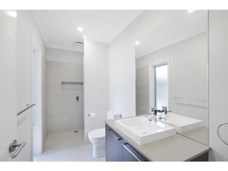 5 Nano Place, Campbelltown NSW 2560