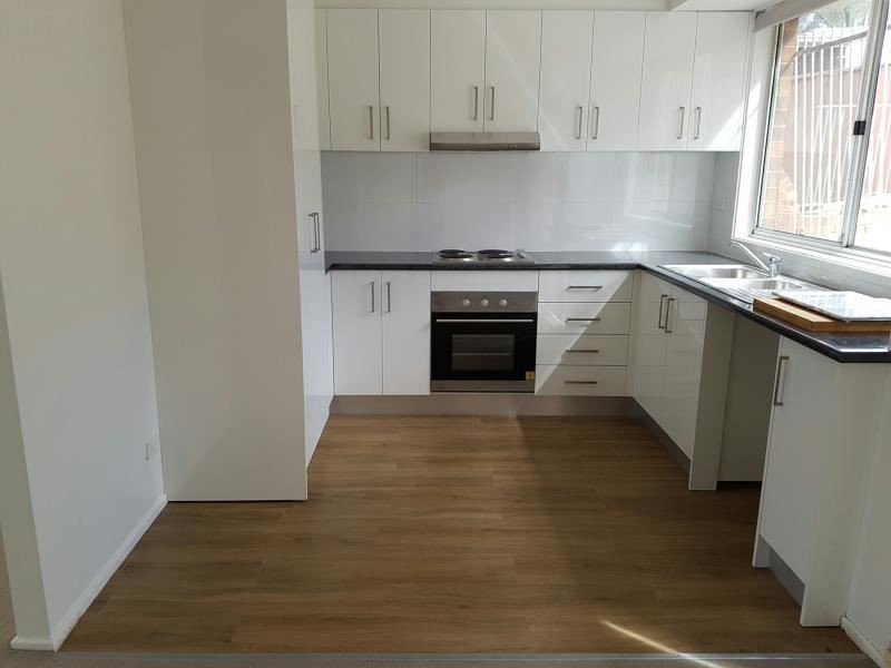 15 DOLOMITE PLACE, Eagle Vale NSW 2558