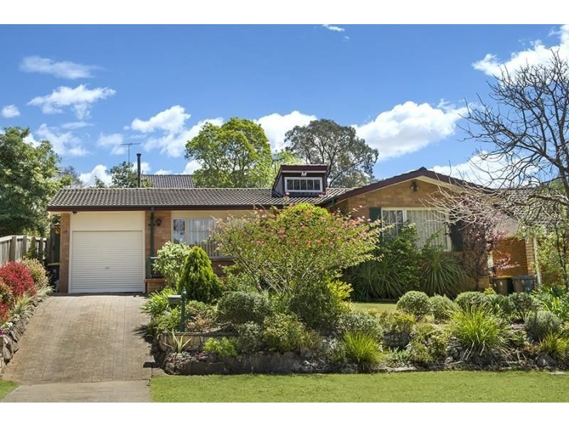 38 EVERGREEN AVENUE, Bradbury NSW 2560