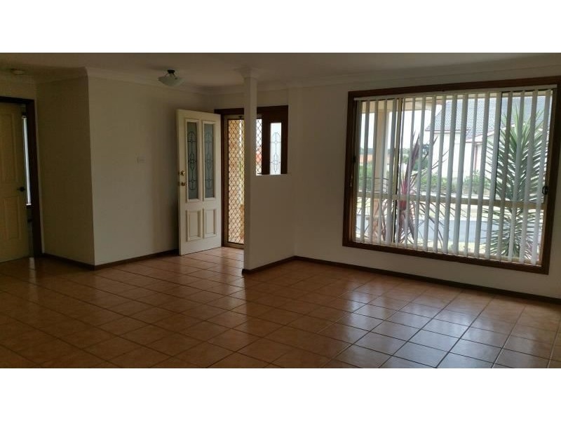 59 Baynton Place, St Helens Park NSW 2560