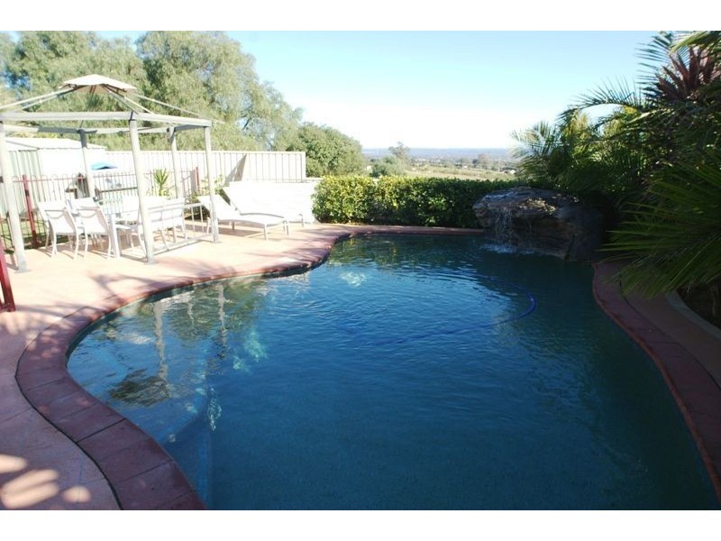 15 Scarborough Close, Narellan NSW 2567