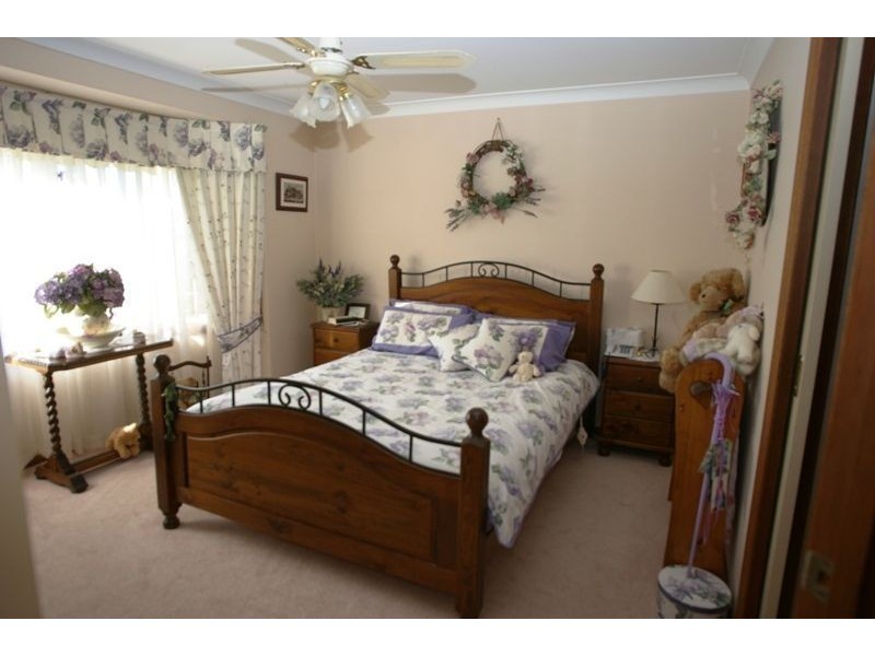 15 Scarborough Close, Narellan NSW 2567